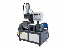 合金鋼密煉室翻轉(zhuǎn)式密煉機(jī)